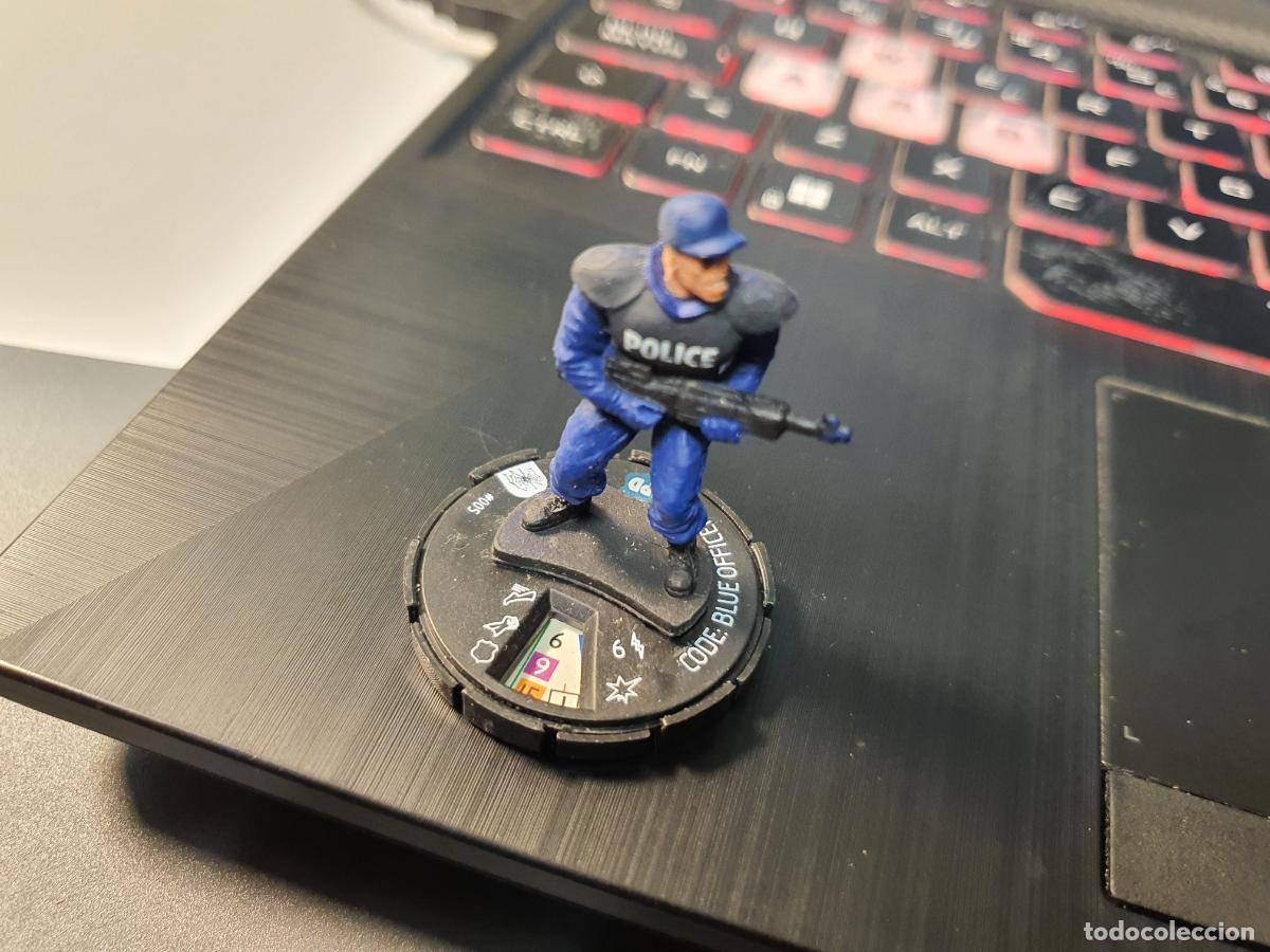Brinquedos antigos e Jogos de cole&ccedil;&atilde;o: FIGURA HEROCLIX MARVEL 2010 - CODE BLUE OFFICER