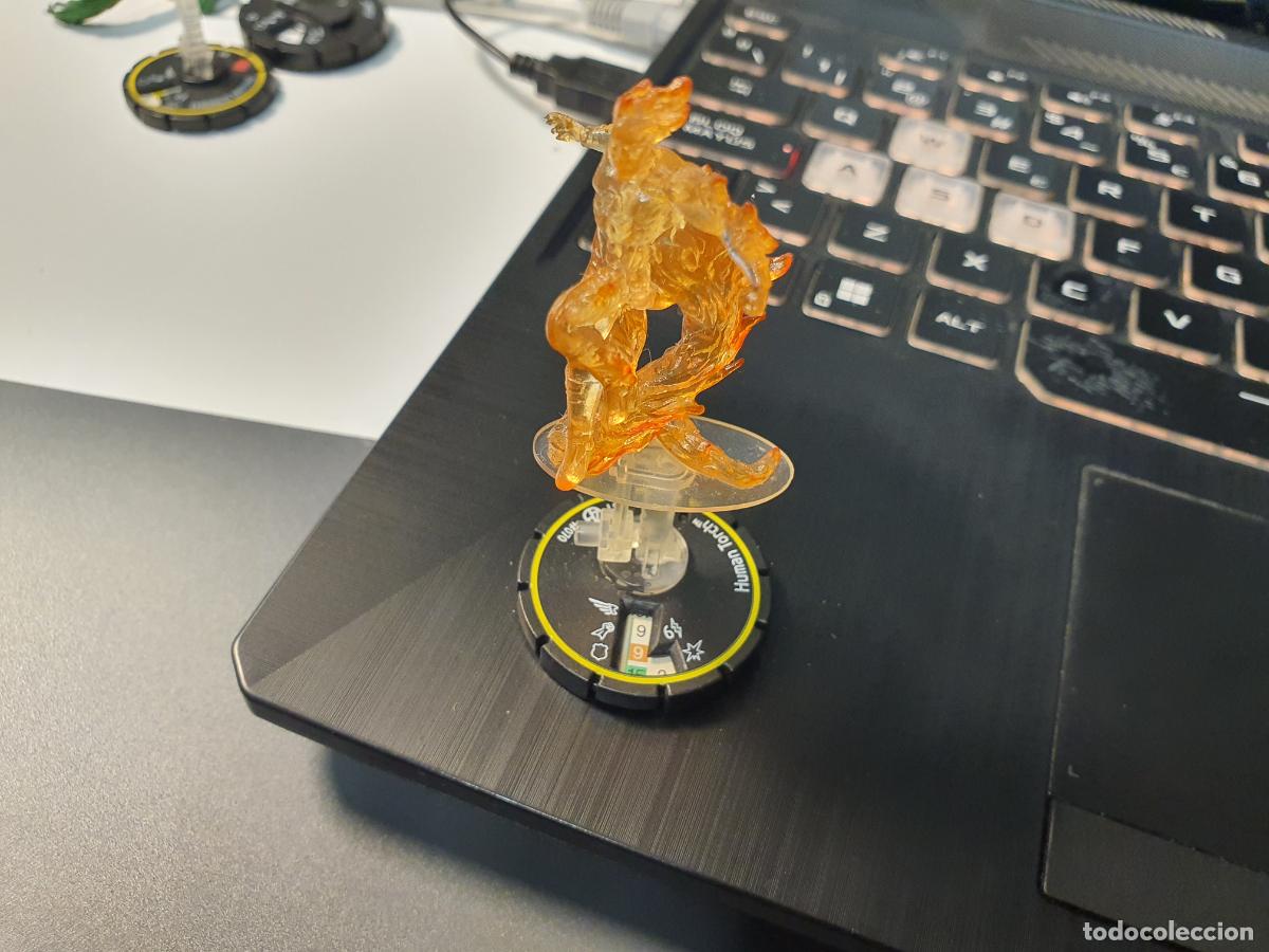 Brinquedos antigos e Jogos de cole&ccedil;&atilde;o: FIGURA HEROCLIX MARVEL 2005 - HUMAN TORCH