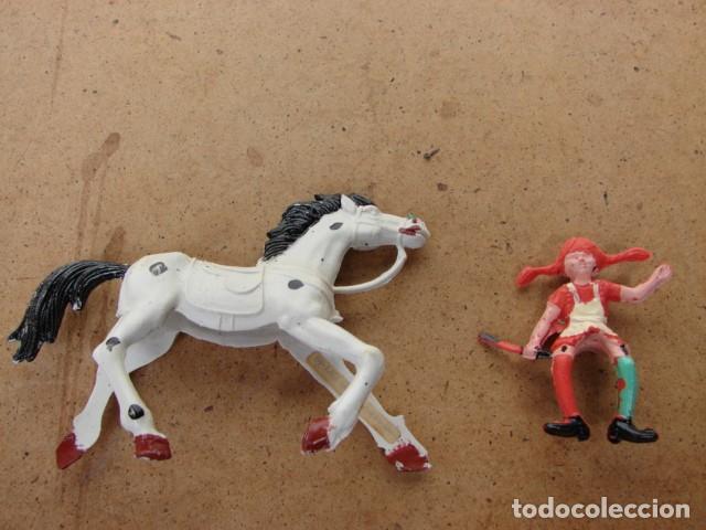 Juguetes antiguos y Juegos de colecci&oacute;n: PIPI CALZASLARGAS MONTADA EN SU CABALLO - PIPPI LANGSTRUMPF