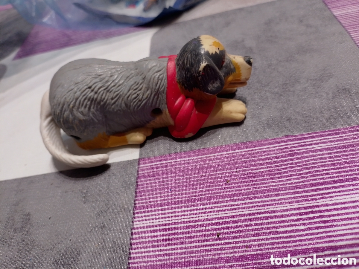 Juguetes antiguos y Juegos de colecci&oacute;n: &nbsp;figura es un juguete de cuerda &rdquo;Marmaduke Turn 'N' Roll Mazie Dog&rdquo; de Burger King de 2010.&nbsp;