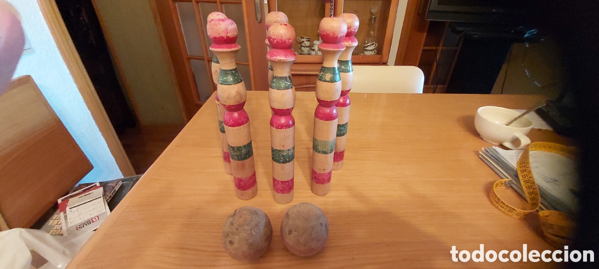Juguetes antiguos y Juegos de colecci&oacute;n: 6 BOLOS(26.5 ctm) y 2 BOLAS( 6 CTM) ANTIGUOS EN MADERA TORNEADA Y PINTADA, A&Ntilde;OS 30/40