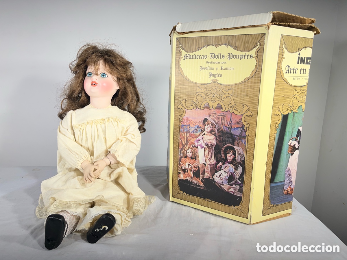 Juguetes antiguos y Juegos de colecci&oacute;n: Mu&ntilde;eca de Colecci&oacute;n de Porcelana Inglesa - Con Caja Original y Vestido de &Eacute;poca