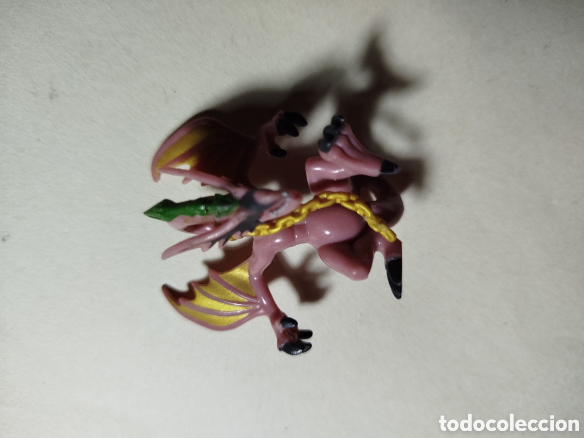 Juguetes antiguos y Juegos de colecci&oacute;n: Figura drag&oacute;n Yu gi oh pvc