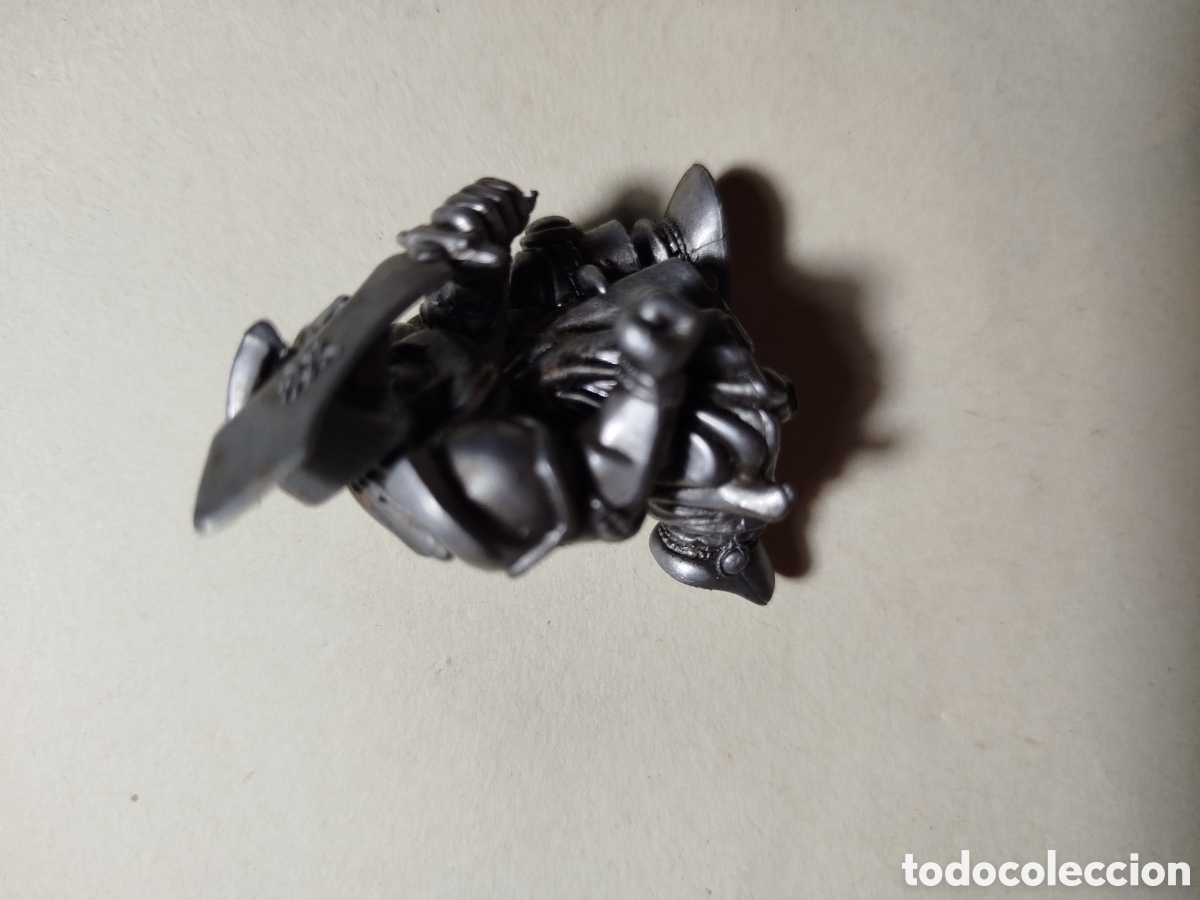 Juguetes antiguos y Juegos de colecci&oacute;n: Mini figura Yu Gi Oh pvc