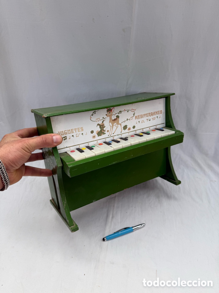 Juguetes antiguos y Juegos de colecci&oacute;n: Antiguo piano de juguete marca Mediterraneo!Madera