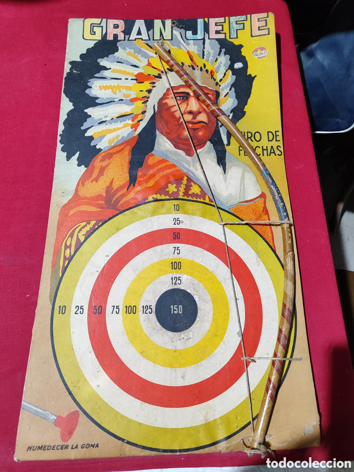 Juguetes antiguos y Juegos de colecci&oacute;n: Antiguo arco con diana de carton Gran Jefe Tiro de flechas