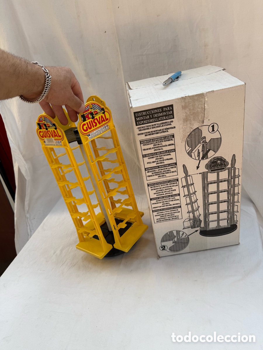 Juguetes antiguos y Juegos de colecci&oacute;n: Bonito expositor de coches Guisval!Nuevo en caja!