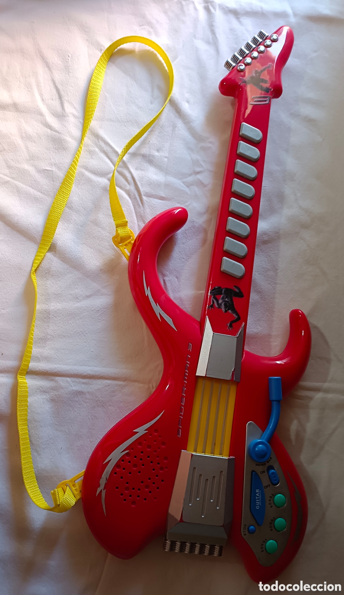 Juguetes antiguos y Juegos de colecci&oacute;n: Guitarra piano con luz y sonidos Spiderman 3