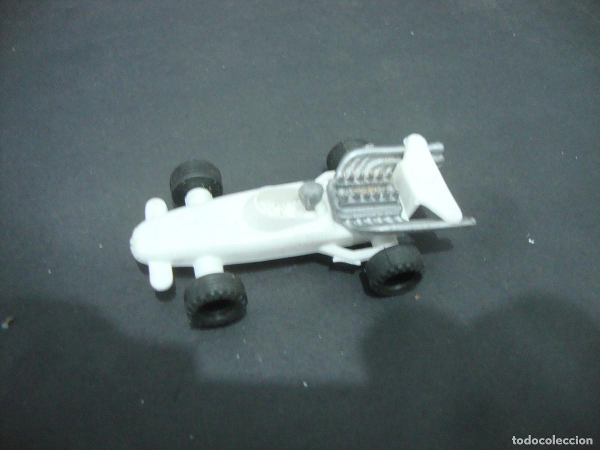 Antique Toys and Collectible Games: COCHE CARRERAS PLASTICO QUIOSCO MARCA TINDI