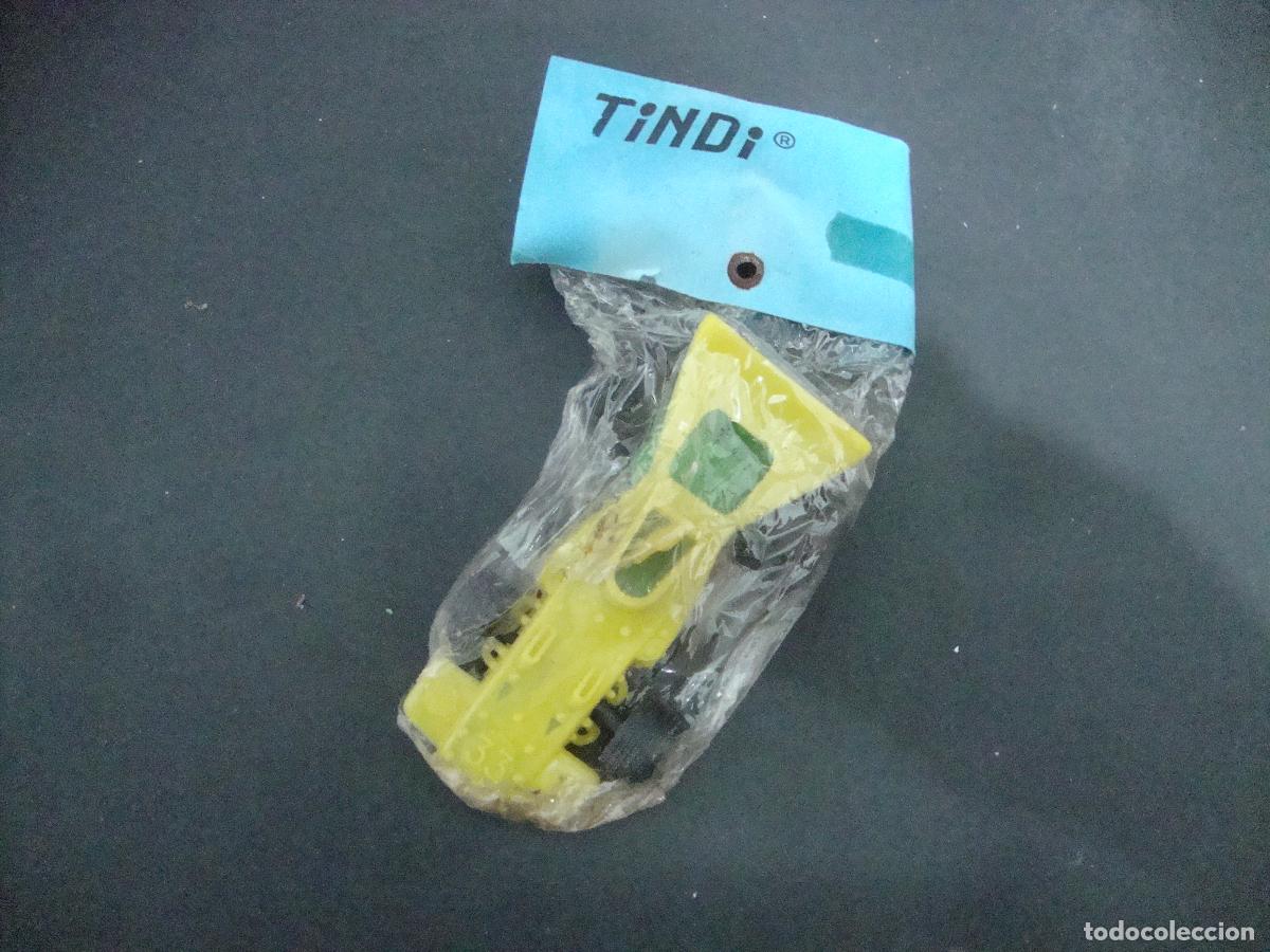 Juguetes antiguos y Juegos de colecci&oacute;n: COCHE CARRERAS PLASTICO QUIOSCO MARCA TINDI EN BLISTER