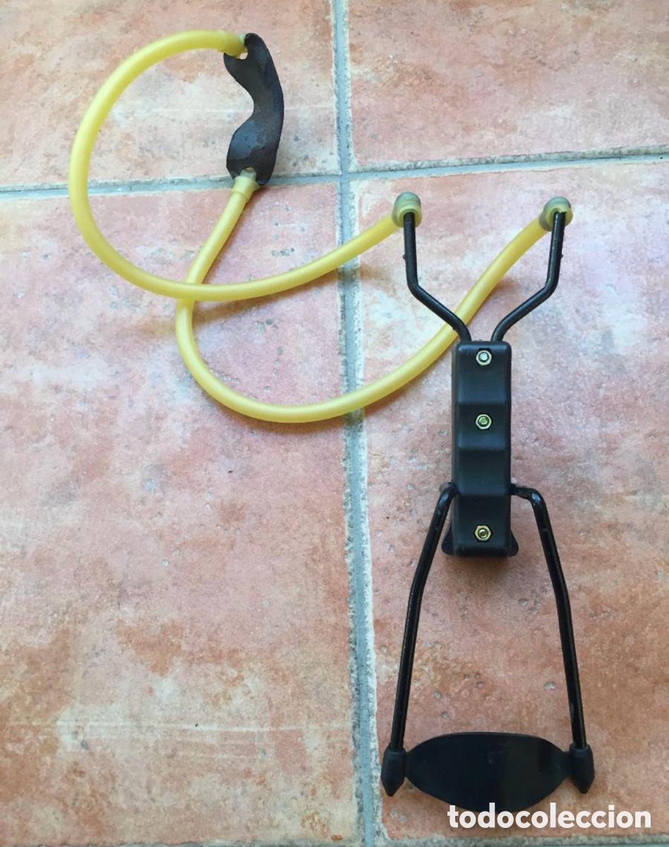 Jouets Anciens et Jeux de collection: Tirachinas met&aacute;lico con apoyo para el brazo y gomas tubulares