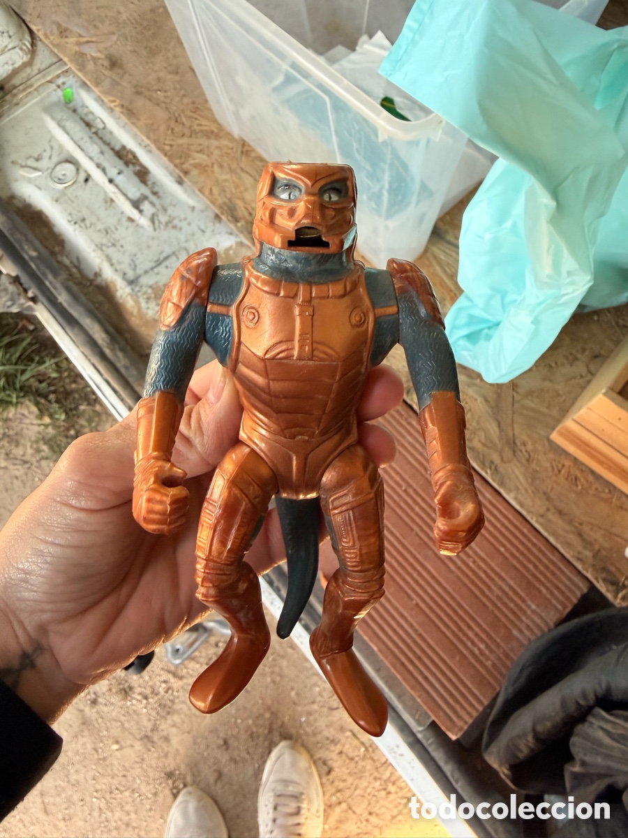 Juguetes antiguos y Juegos de colecci&oacute;n: Saurod master del universo