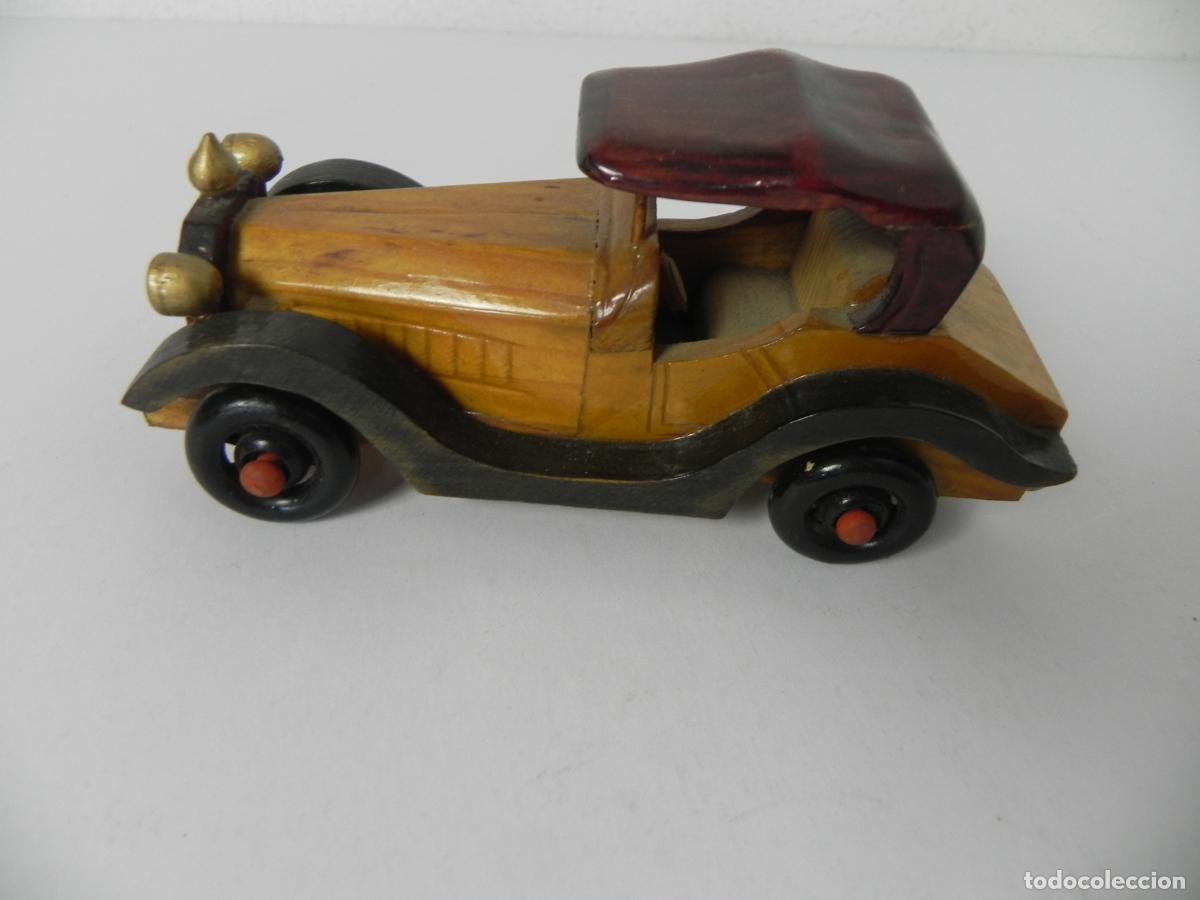 Juguetes antiguos y Juegos de colecci&oacute;n: Coche de &Eacute;poca Landaulet de Madera Vintage - Completo y con Ruedas M&oacute;viles - Excelente Estado