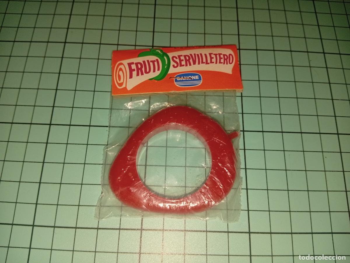 Juguetes antiguos y Juegos de colecci&oacute;n: Servilletero colecci&oacute;n fruti danone premium frutas fresa