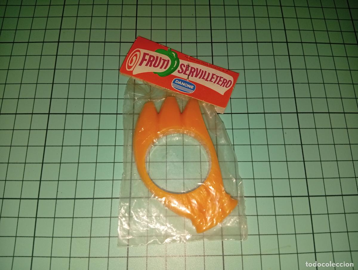 Juguetes antiguos y Juegos de colecci&oacute;n: Servilletero colecci&oacute;n fruti danone premium frutas pl&aacute;tano