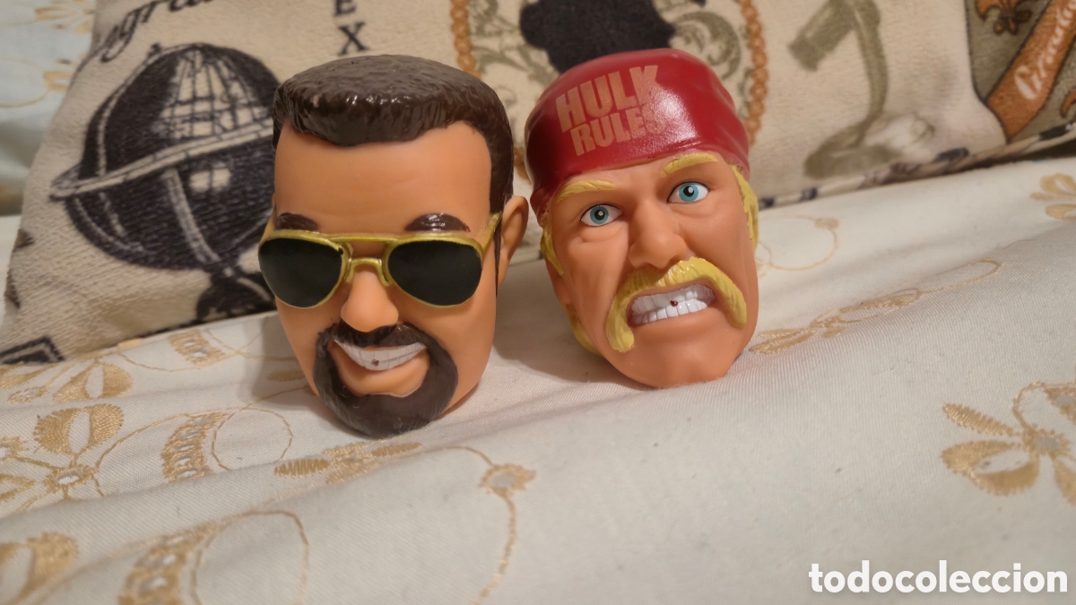 Juguetes antiguos y Juegos de colecci&oacute;n: Lote de 2 cabezas Hulk Hogan y Big Boss Man Squirt Rara WWE WWF A&ntilde;os 90. &Eacute;poca Pressing catch.