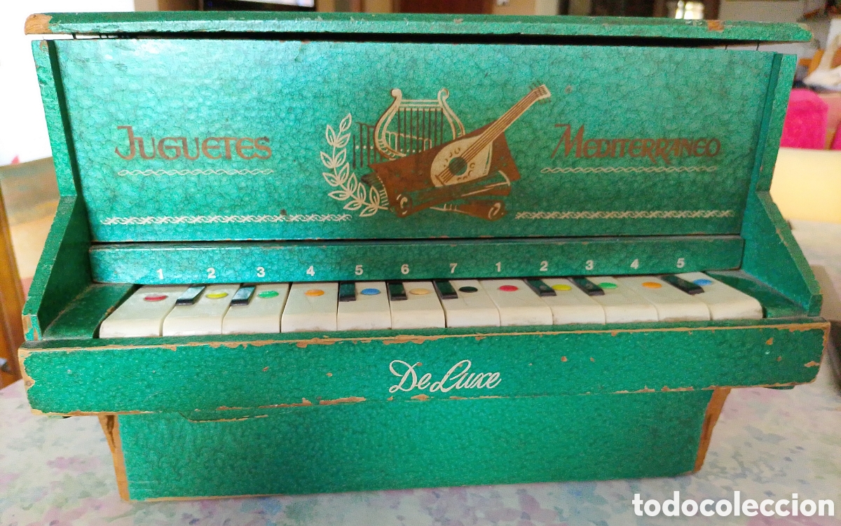 Juguetes antiguos y Juegos de colecci&oacute;n: Piano juguete de madera,a&ntilde;os 60