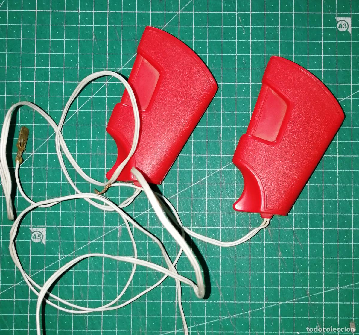 Juguetes antiguos y Juegos de colecci&oacute;n: LOTE 2 MANDOS STROMBECKER. PAY&Aacute;. - A&ntilde;os 70. - 11x5 cm aprox. NO PROBADOS