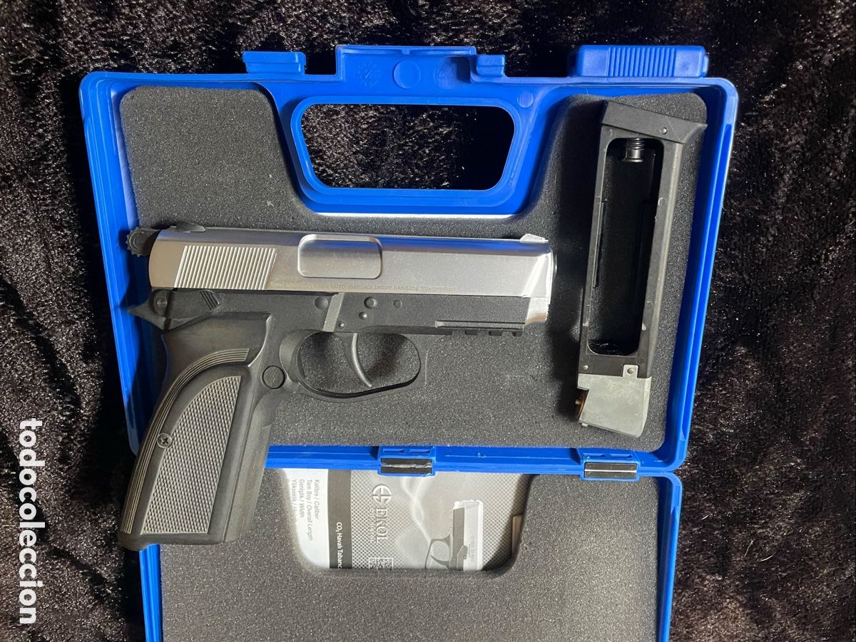Juguetes antiguos y Juegos de colecci&oacute;n: Pistola de AirSoft ekol aire comprimido con cargador y caja