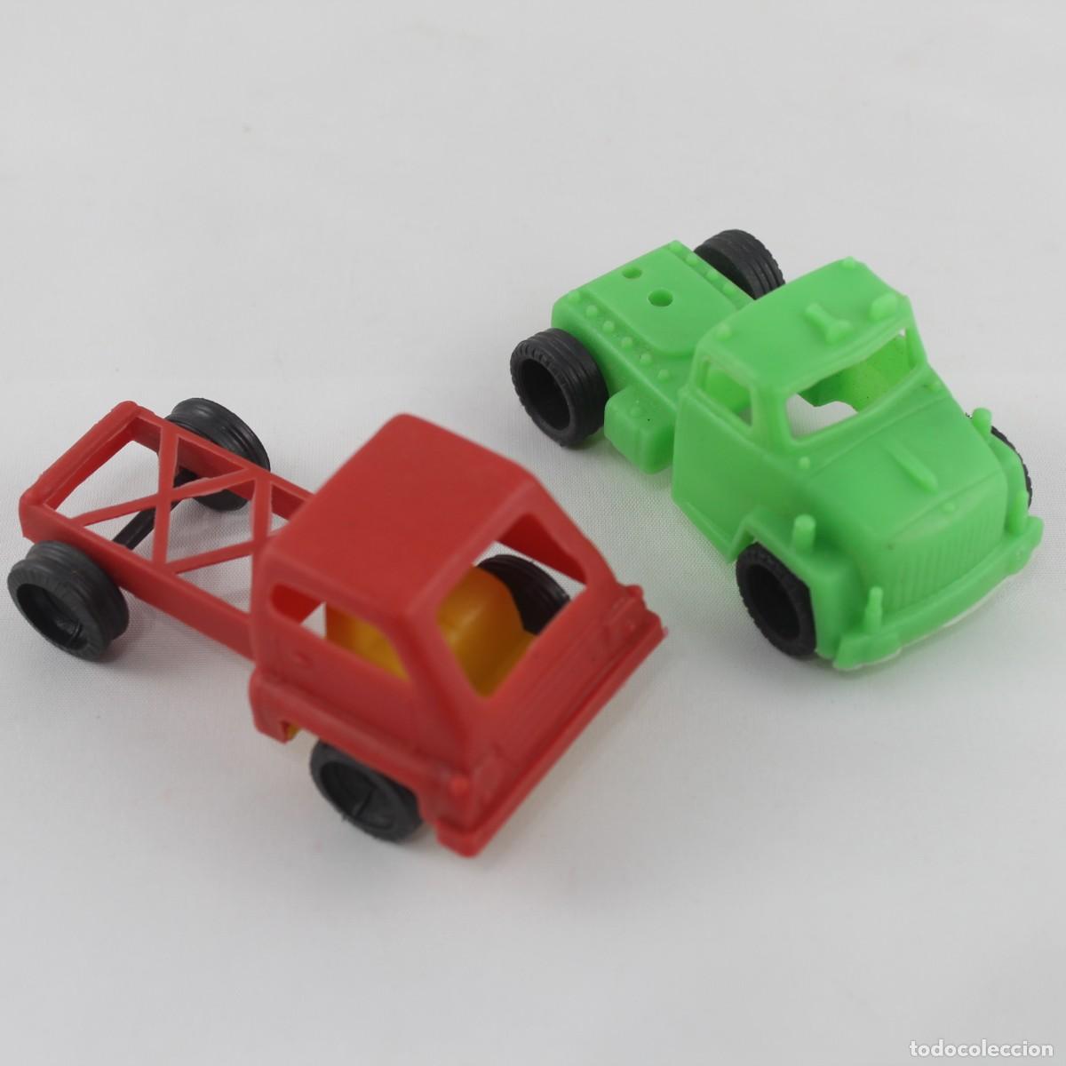 Juguetes antiguos y Juegos de colecci&oacute;n: 2 Camiones Juguete VAM Zaragoza Vintage 70s Espa&ntilde;a Kiosko