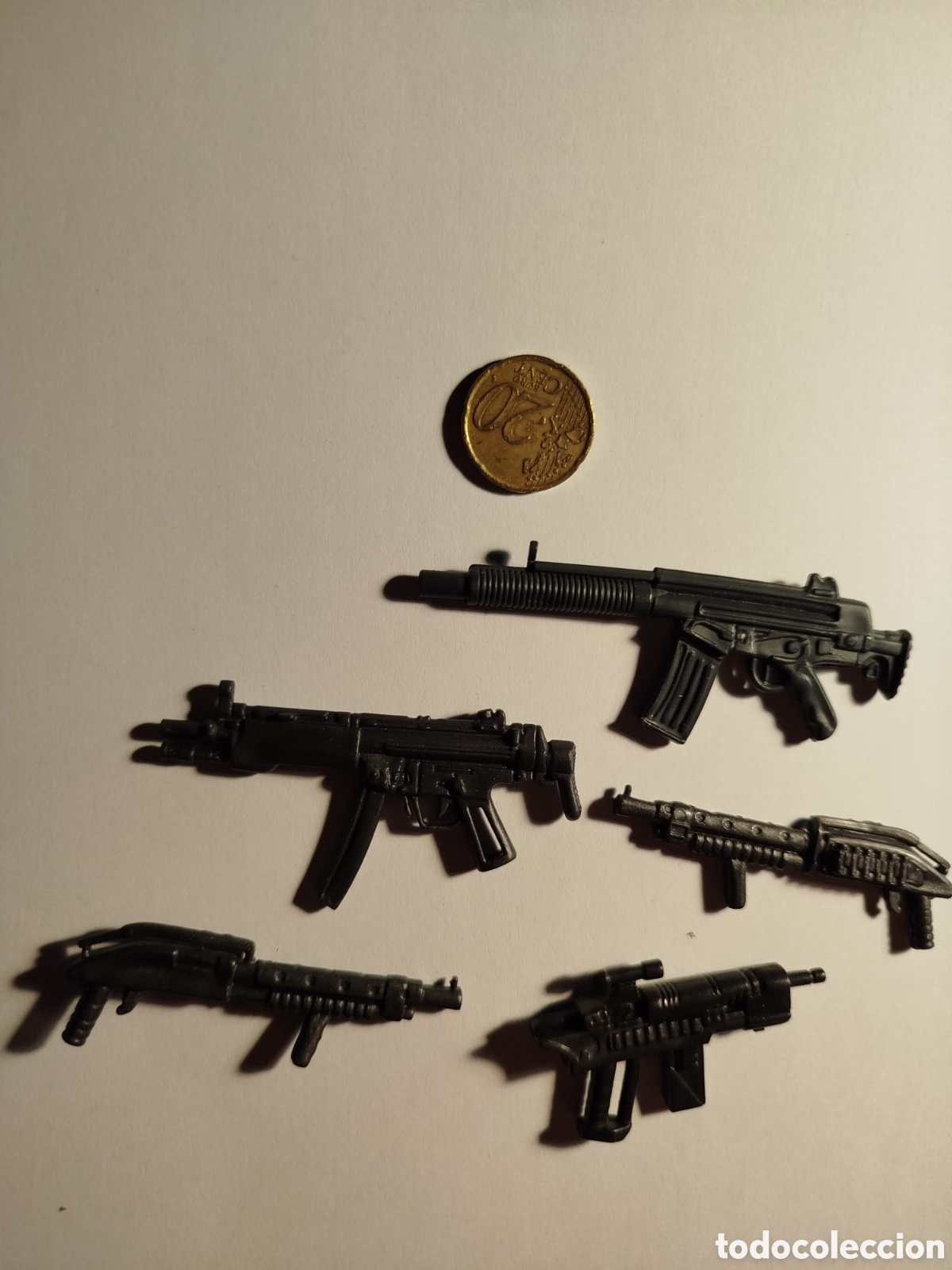 Juguetes antiguos y Juegos de colecci&oacute;n: Lote armas para figuras de acci&oacute;n