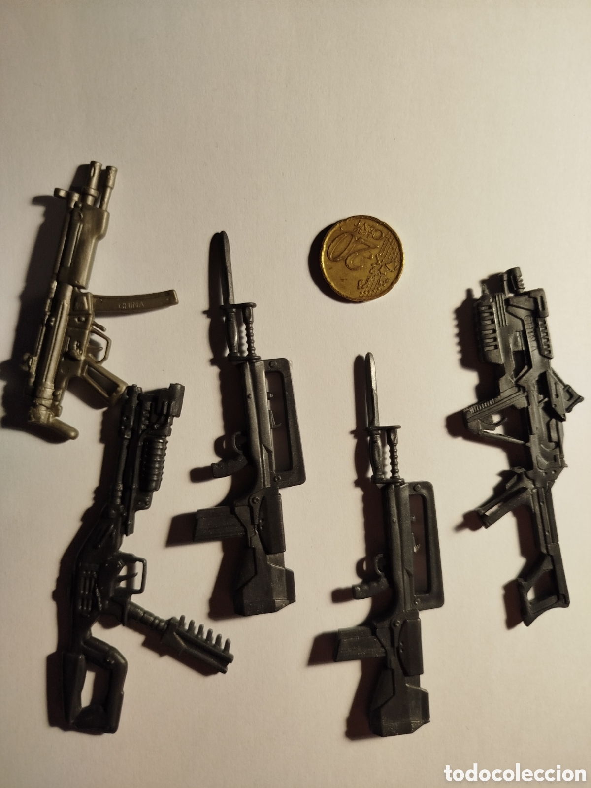 Juguetes antiguos y Juegos de colecci&oacute;n: Lote armas para figuras de acci&oacute;n