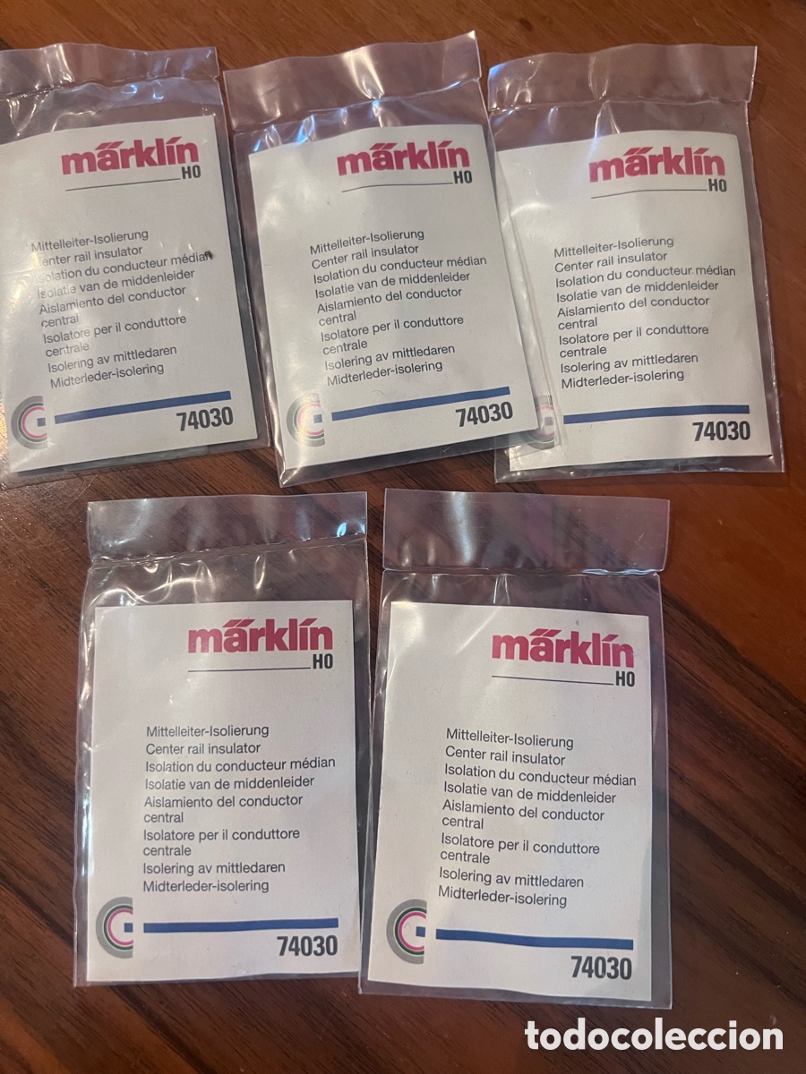 Juguetes antiguos y Juegos de colecci&oacute;n: Tren. V&iacute;as tren. M&aacute;rkl&iacute;n HO. 74030. Aislamiento de conductor central
