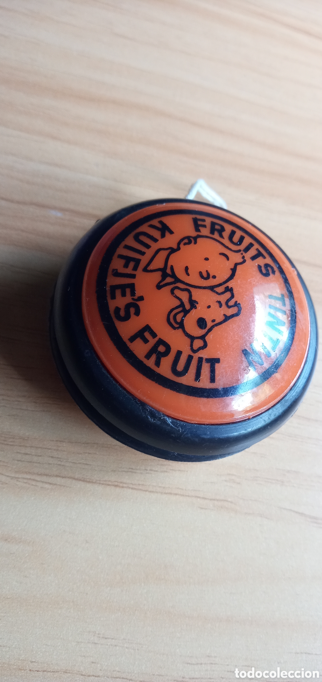 Juguetes antiguos y Juegos de colecci&oacute;n: Yoy&oacute; tintin fruits antiguo