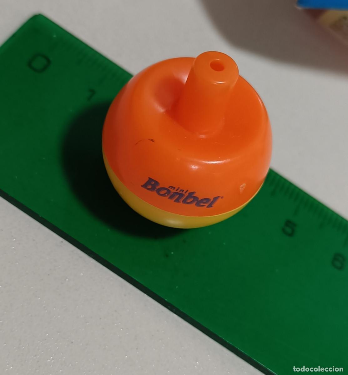 Juguetes antiguos y Juegos de colecci&oacute;n: peonza mini repiona promocional publicitaria bonbel naranja amarilla