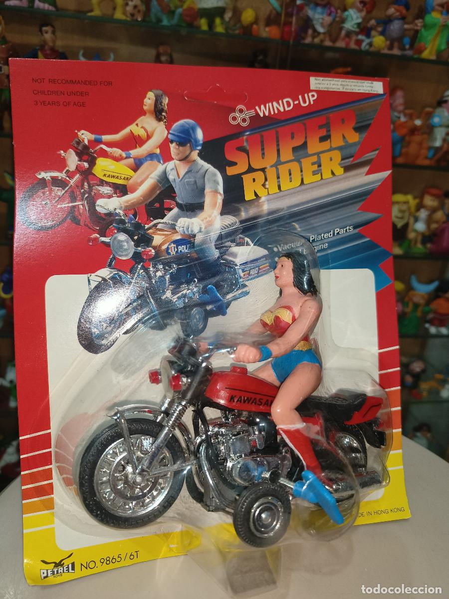Juguetes antiguos y Juegos de colecci&oacute;n: Ocasion coleccionistas ! Antiguo blister a&ntilde;os 80 90 Super Rider Wonder Woman motorizada