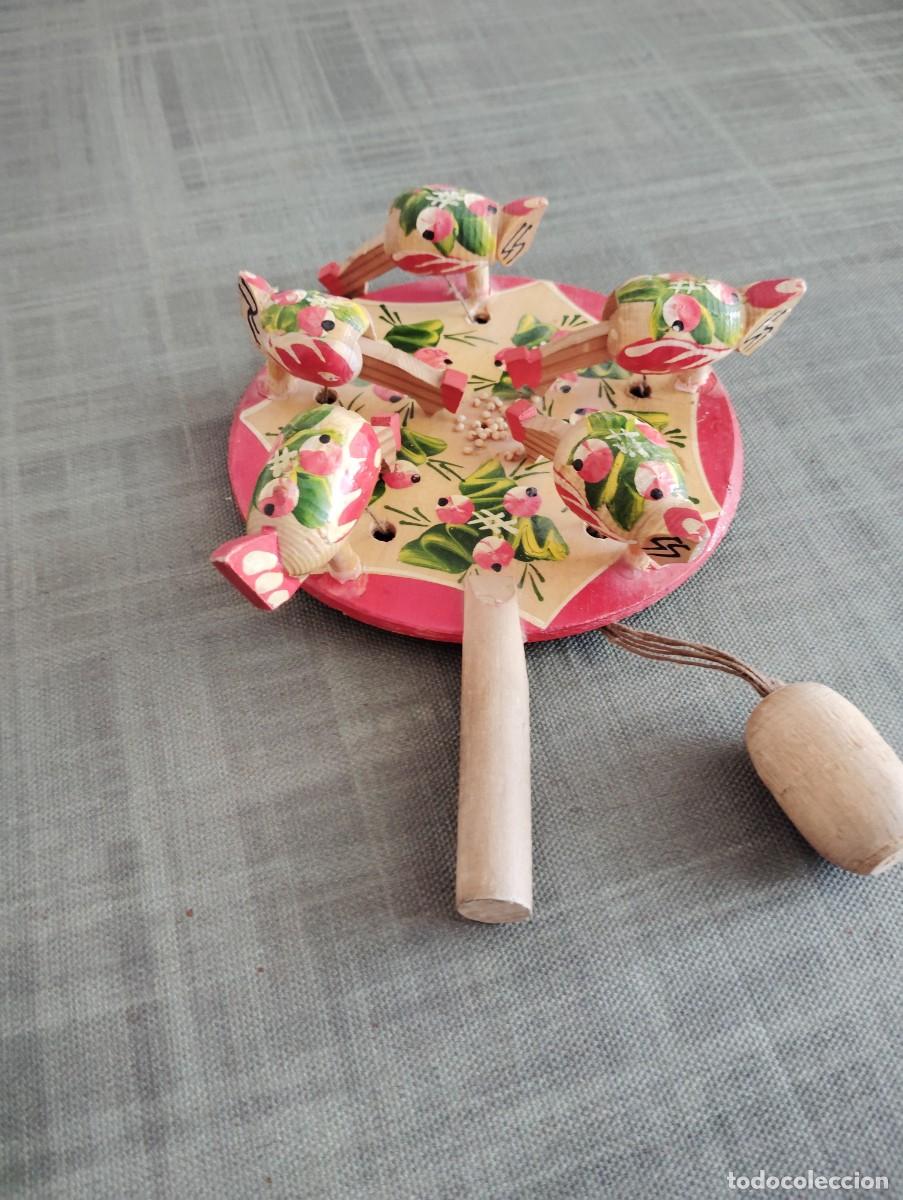 Juguetes antiguos y Juegos de colecci&oacute;n: JUEGO DE MADERA - GALLINAS PICOTEANDO ARROZ -.ENVIO CERTIFICADO INCLUIDO.