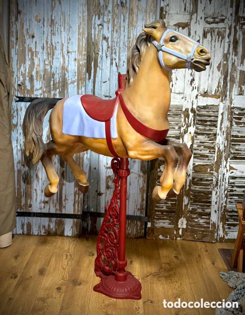 Juguetes antiguos y Juegos de colecci&oacute;n: Caballo de tiovivo . Con soporte