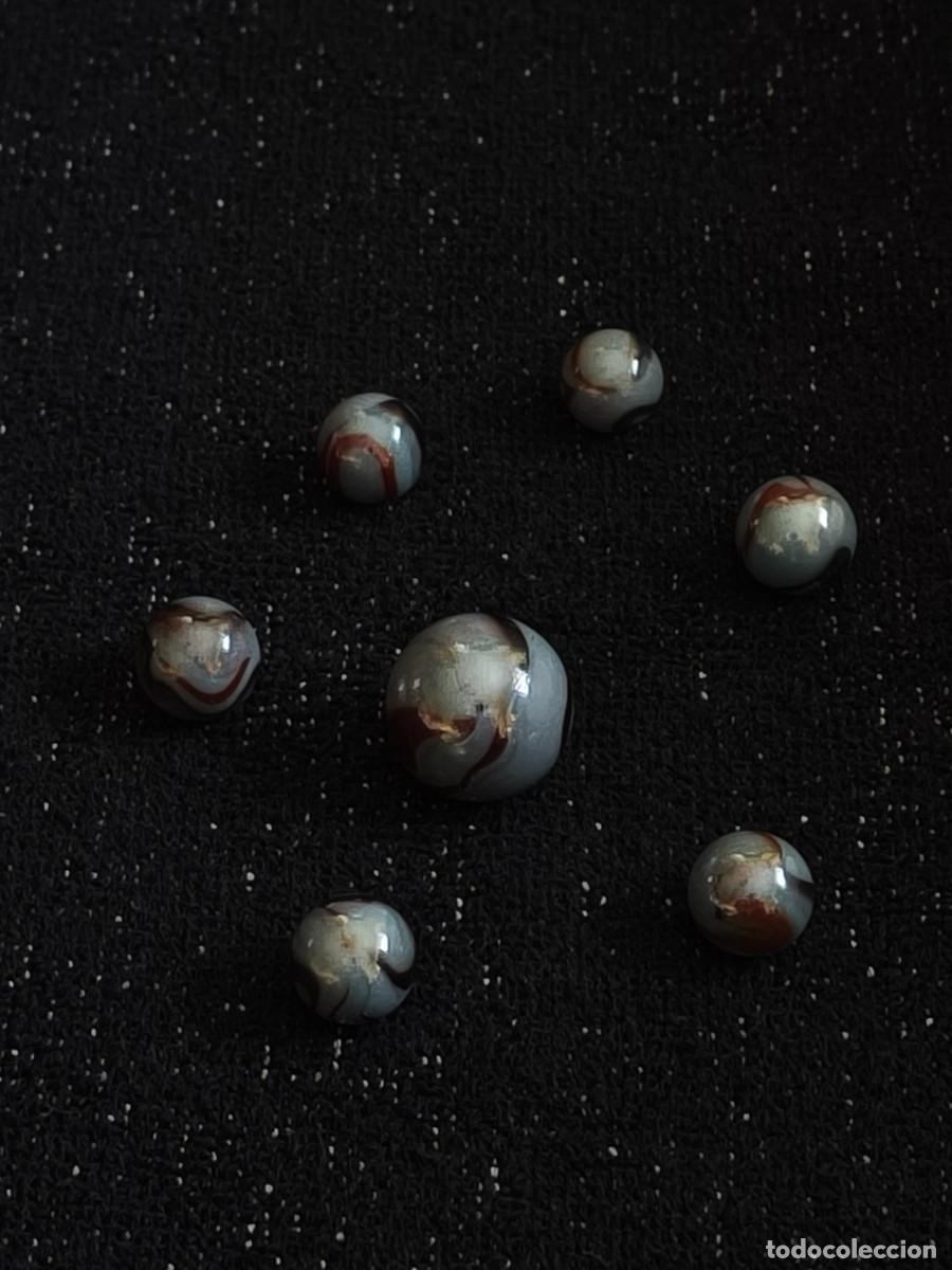 Juguetes antiguos y Juegos de colecci&oacute;n: LOTE 7 CANICAS VARIEDAD CURVAS AZUL BRILLANTES