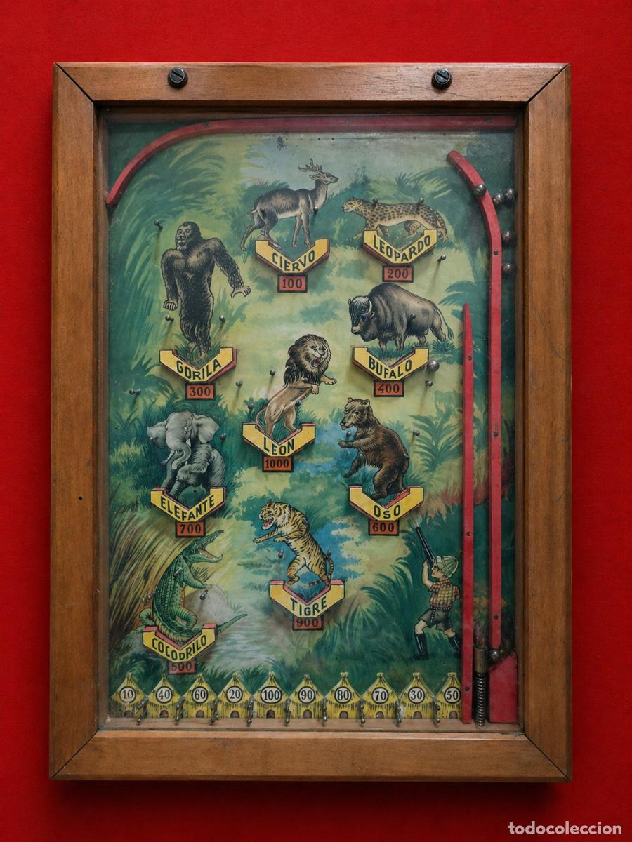 Juguetes antiguos y Juegos de colecci&oacute;n: BILLAR ROMANO O VARIANTE DE PINBALL DE MADERA CON TEM&Aacute;TICA DE ANIMALES.[JUEGO]