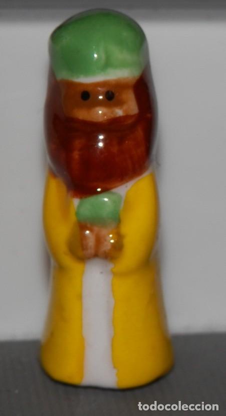 Juguetes antiguos y Juegos de colecci&oacute;n: UNA FIGURA ROSC&Oacute;N DE REYS