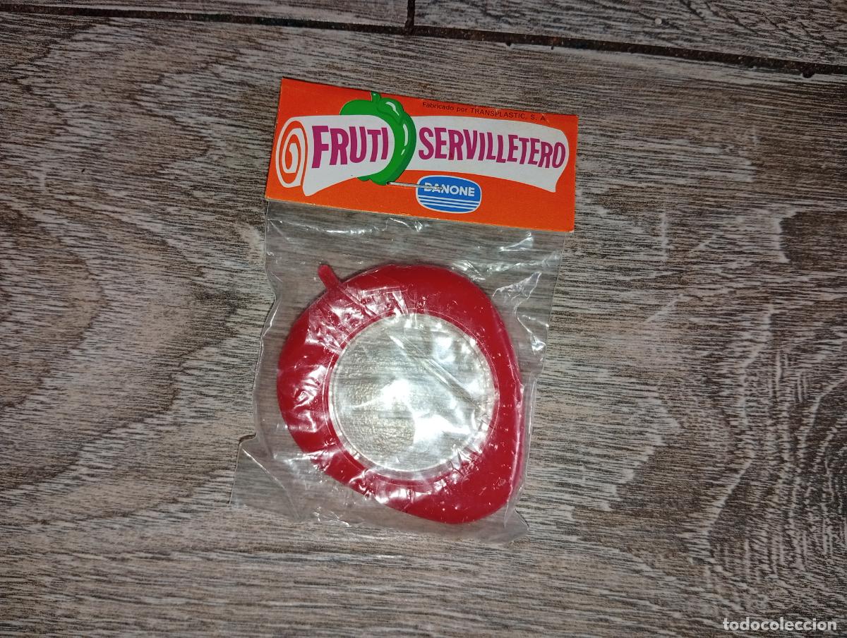Juguetes antiguos y Juegos de colecci&oacute;n: Servilletero colecci&oacute;n fruti danone premium frutas fresa