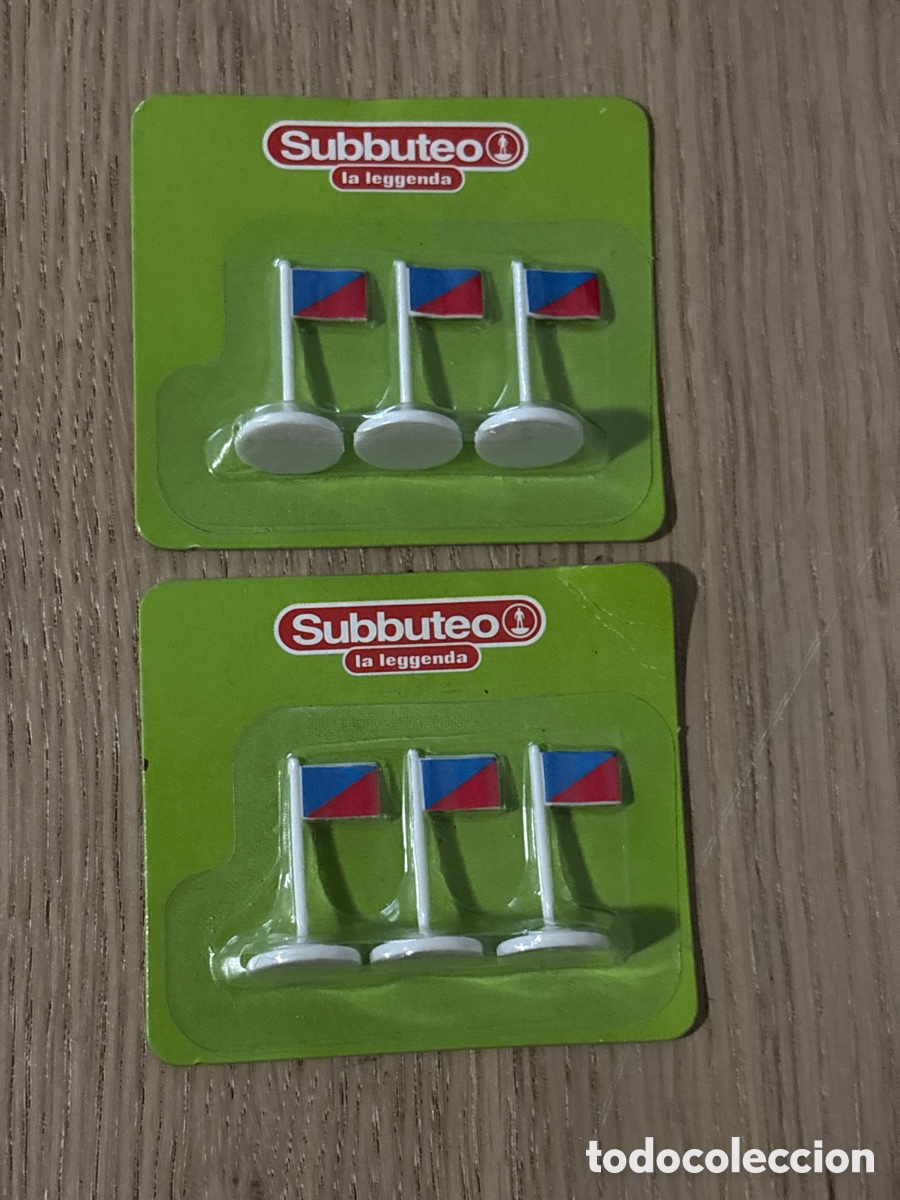 Juguetes antiguos y Juegos de colecci&oacute;n: Lote banderines subbuteo (A23)