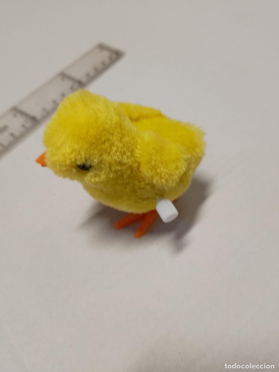 Juguetes antiguos y Juegos de colecci&oacute;n: Pollito saltarin Amarillo.
