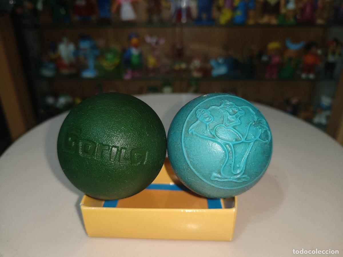 Juguetes antiguos y Juegos de colecci&oacute;n: Ocasion coleccionistas ! Lote de 2 pelotas goma juguete publicidad calzados Gorila a&ntilde;os 70 80