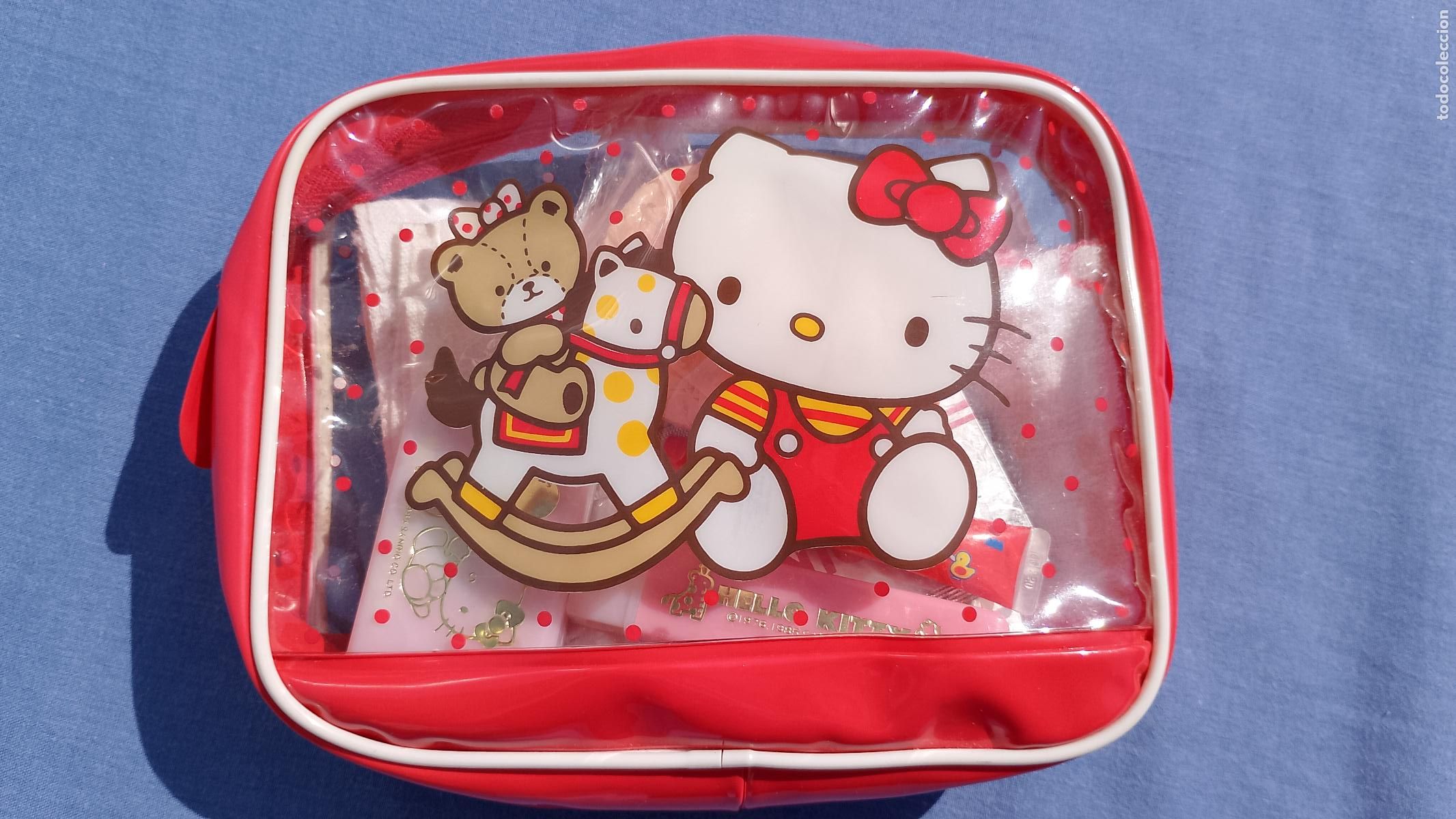 Juguetes antiguos y Juegos de colecci&oacute;n: Antiguo neceser con accesorios de ba&ntilde;o de Hello Kitty fabricado en Jap&oacute;n a&ntilde;os 80, Sanrio