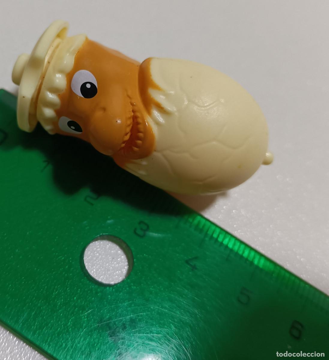 Juguetes antiguos y Juegos de colecci&oacute;n: dinosaurus huevo peonza mu&ntilde;eco dino galletas lu promocional giratorio publicitario