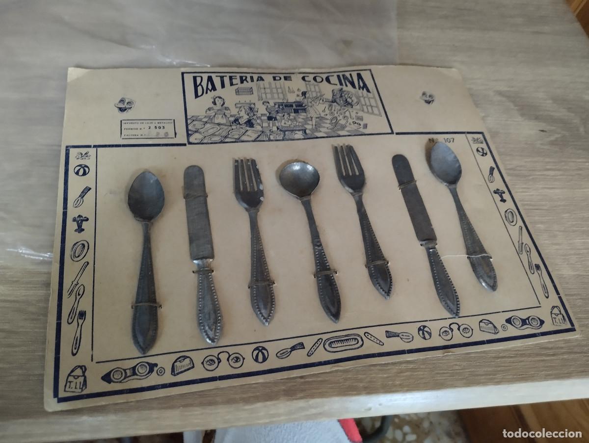 Juguetes antiguos y Juegos de colecci&oacute;n: antigua bateria de cocina en su blister