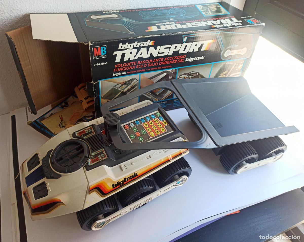 Juguetes antiguos y Juegos de colecci&oacute;n: BIGTRAK + BIGTRAK TRANSPORT ( MB Electronics ) 1979
