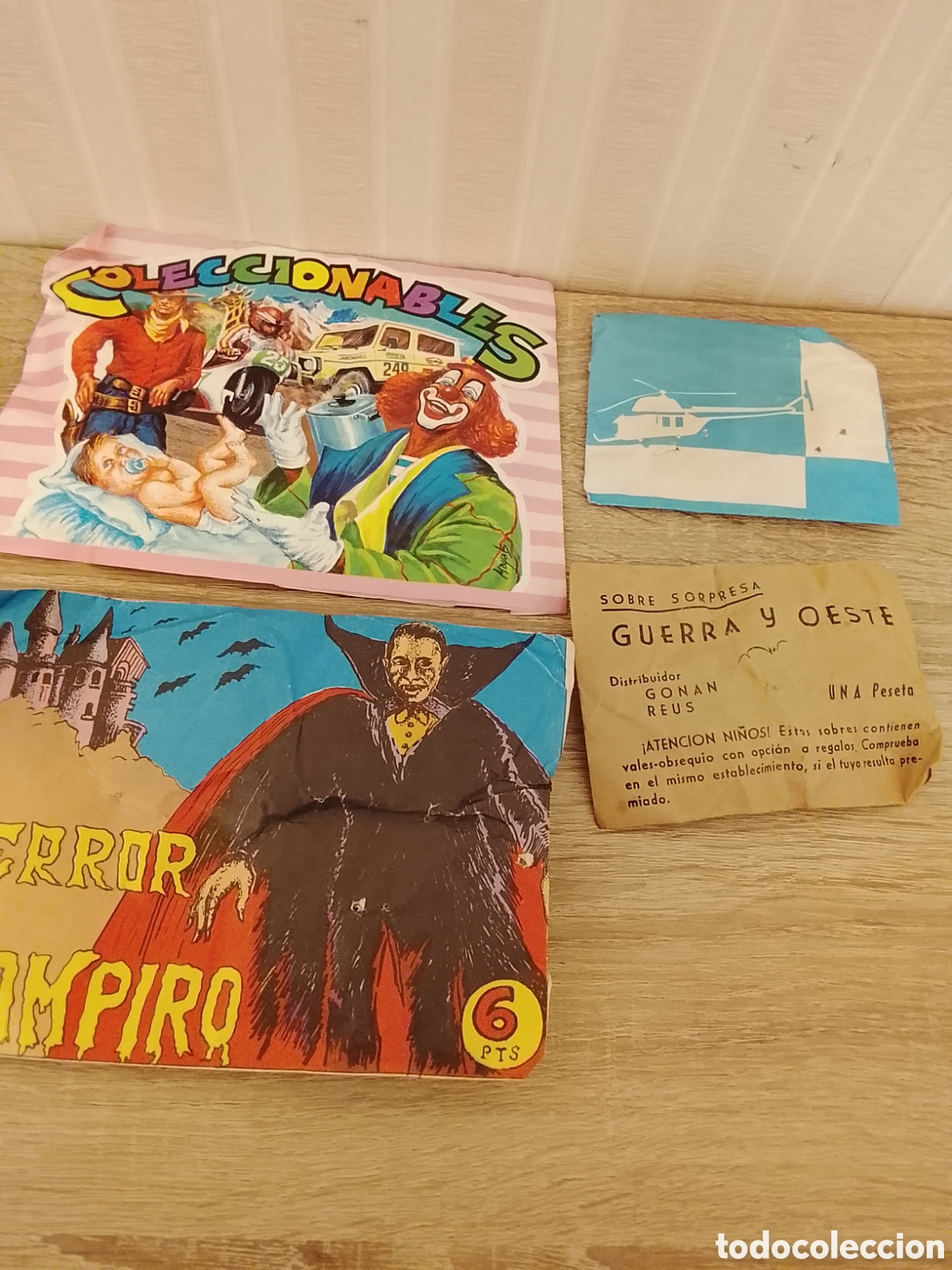 Juguetes antiguos y Juegos de colecci&oacute;n: Lote de 4 antiguos sobres sorpresa .