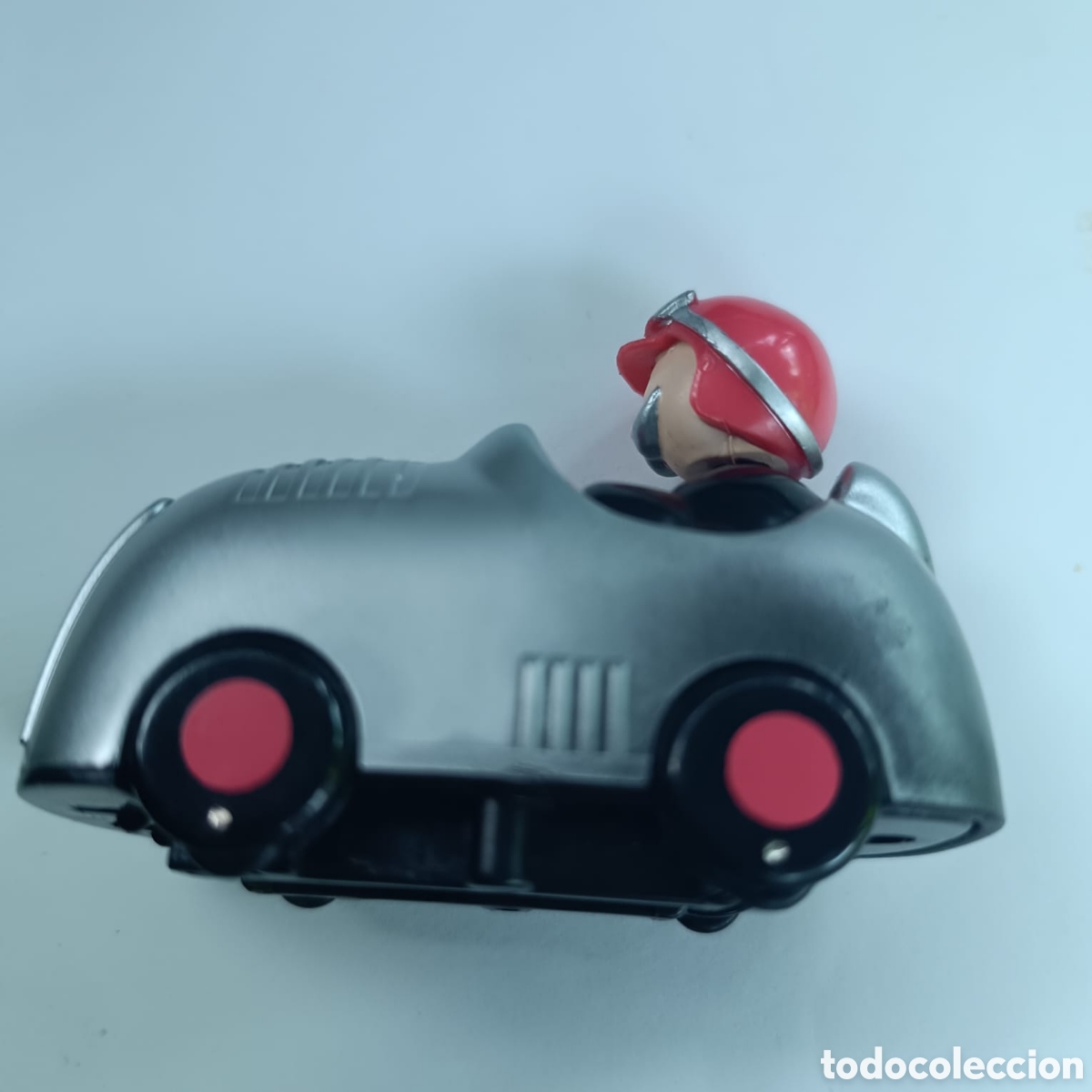 Juguetes antiguos y Juegos de colecci&oacute;n: Coche Hasbro Con Figura Monopoly