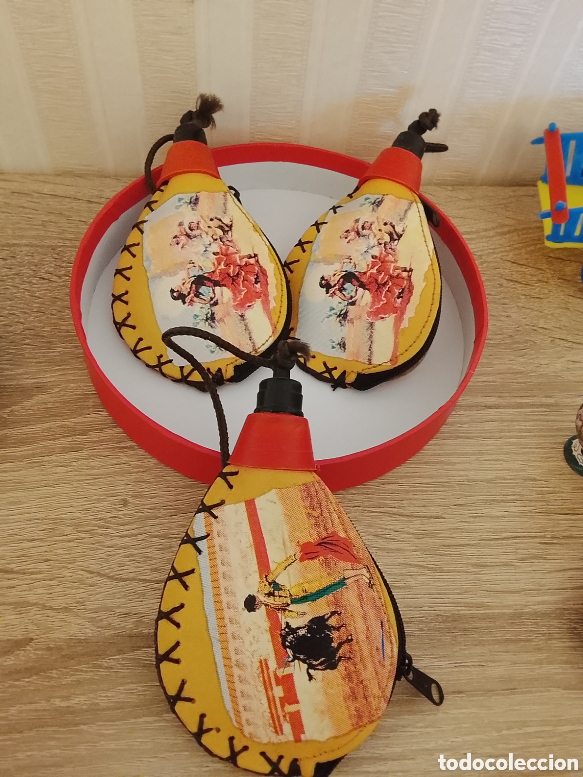 Juguetes antiguos y Juegos de colecci&oacute;n: Lote de 3 monederos con forma de bota .Son de los a&ntilde;os 60