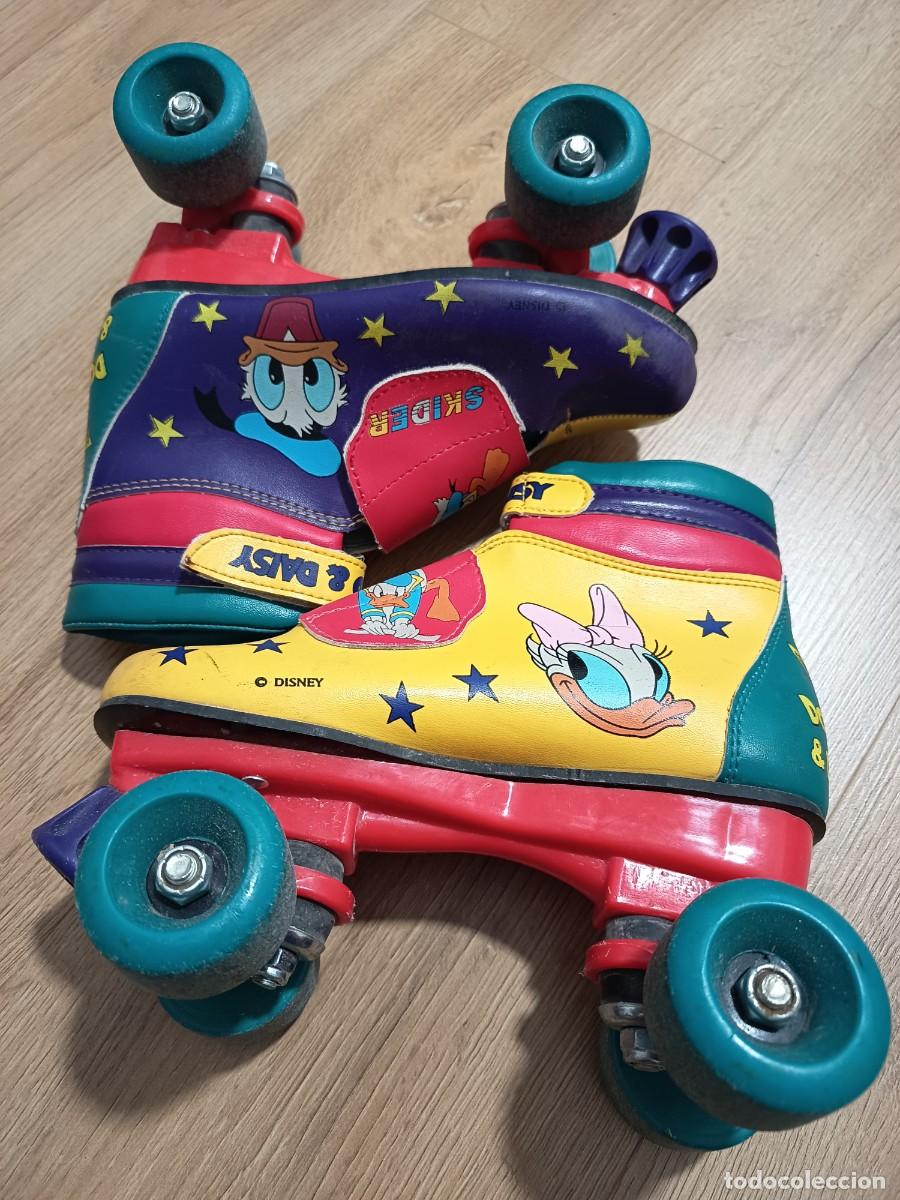 Juguetes antiguos y Juegos de colecci&oacute;n: PATINES DE RUEDAS DISNEY &rdquo;DONALD & DAISY&rdquo; &mdash; SKIDER SKATES (CIRCA A&Ntilde;OS 90)