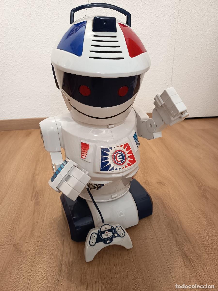 Juguetes antiguos y Juegos de colecci&oacute;n: ROBOT EMILIO (E.M.I.G.L.I.O.) &mdash; BIZAK / GIOCHI PREZIOSI (A&Ntilde;OS 90)
