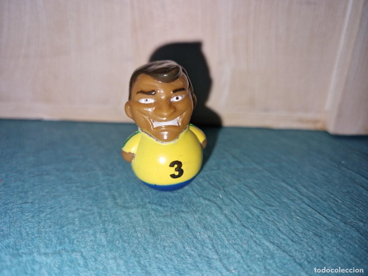 Juguetes antiguos y Juegos de colecci&oacute;n: FUTBOL FUTBOLISTA BRASIL, TENTETIESO