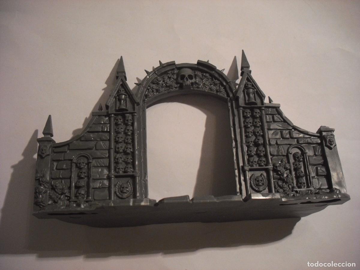Giocattoli antichi e Giochi di collezione: PIEZA DE ESCENOGRAFIA DEL JUEGO DE GURRRA AGE OF SIGMAR 15 X 9 CM